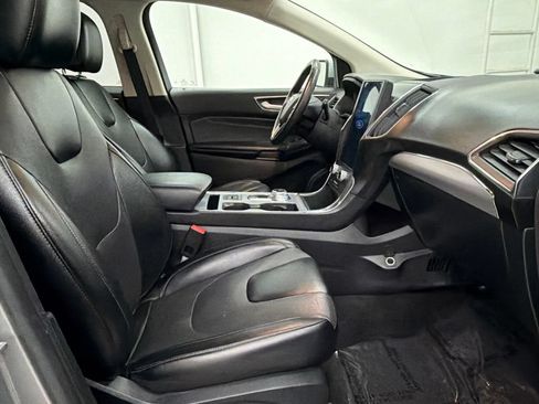 Used 2022 Ford Edge Titanium w/ Equipment Group 301A AWD/4WD image 31