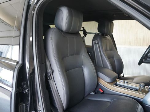 Used 2018 Land Rover Range Rover HSE AWD/4WD image 30
