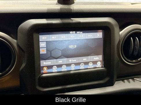 Used 2022 Jeep Wrangler Willys image 32