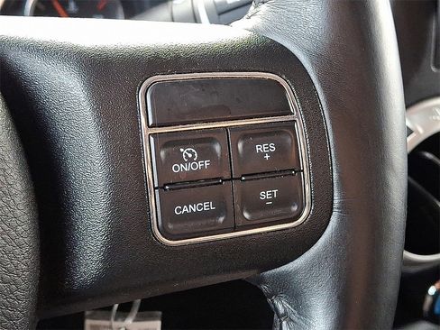 Used 2018 Jeep Wrangler Unlimited Sahara w/ Connectivity Group image 14