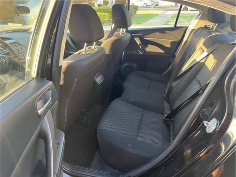 Used 2013 MAZDA MAZDA3 i Touring image 11