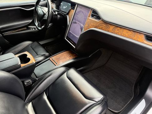Used 2018 Tesla Model S 75D AWD/4WD image 3