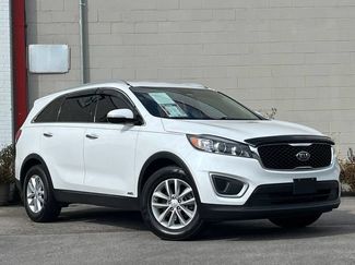 Used 2017 Kia Sorento AWD w/ LX Convenience Package video 1