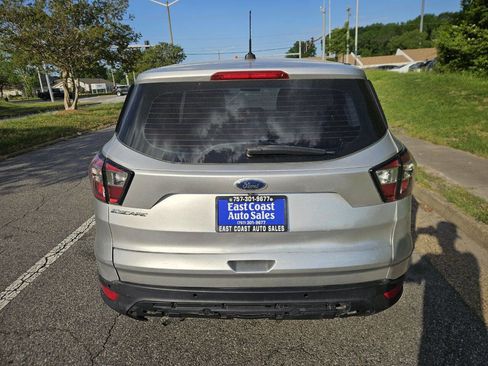 Used 2017 Ford Escape S image 5