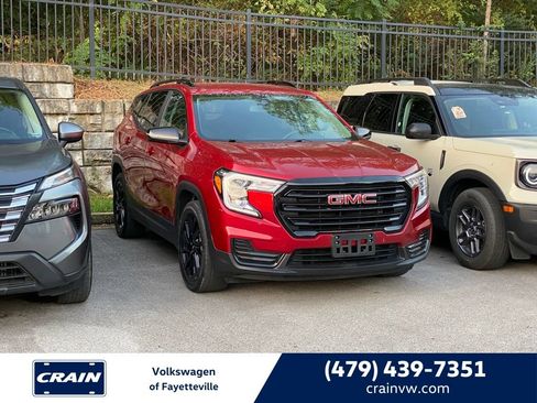 Used 2023 GMC Terrain SLE w/ Driver Convenience Package FWD image 1