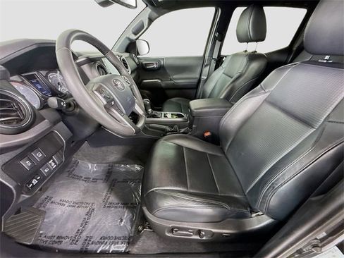 Certified 2020 Toyota Tacoma TRD Off-Road w/ TRD Premium Off Road Package image 22