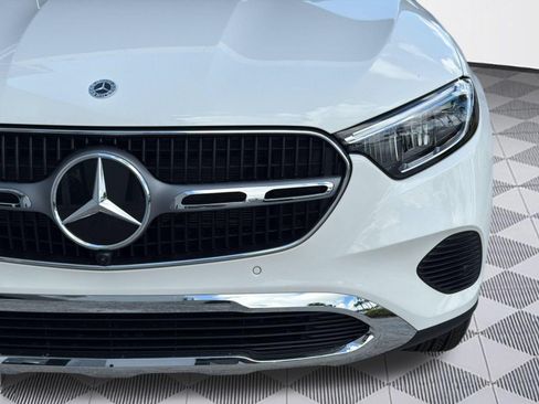 Used 2026 Mercedes-Benz GLC 300 image 11