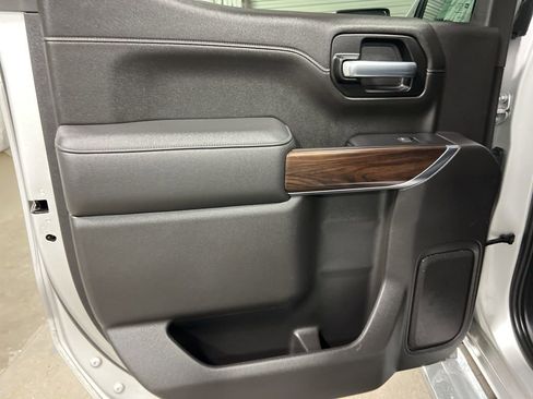 Used 2021 GMC Sierra 1500 SLT image 21