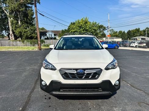 Used 2022 Subaru Crosstrek 2.0i Premium AWD/4WD image 2