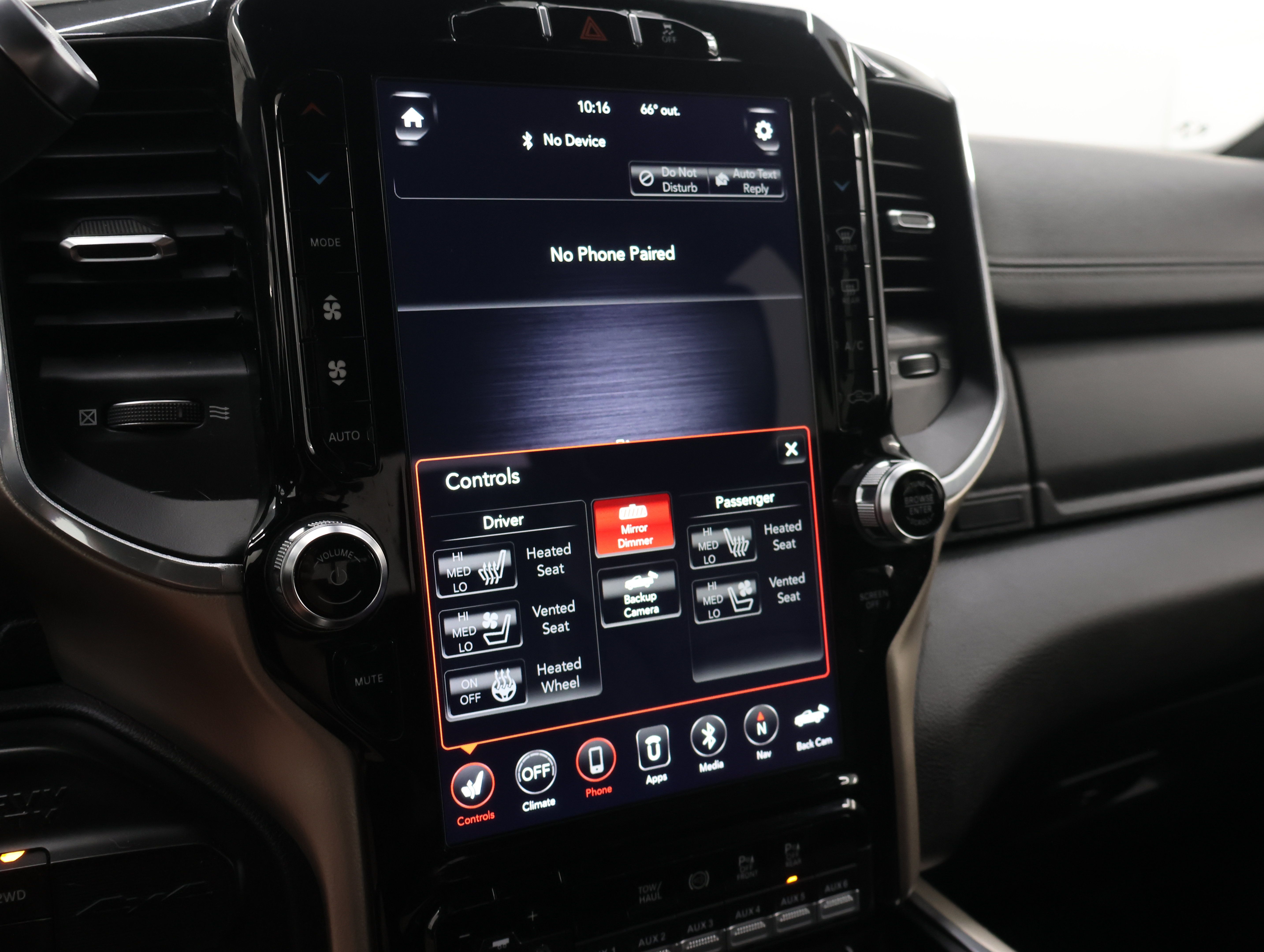 Used 2019 RAM 3500 Laramie AWD/4WD image 44