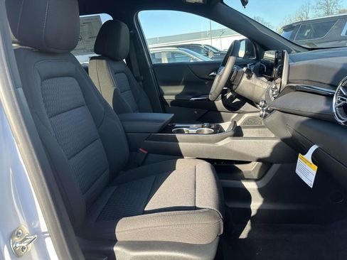 New 2026 Chevrolet Equinox LT image 25