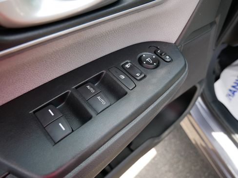Used 2018 Honda CR-V EX image 19