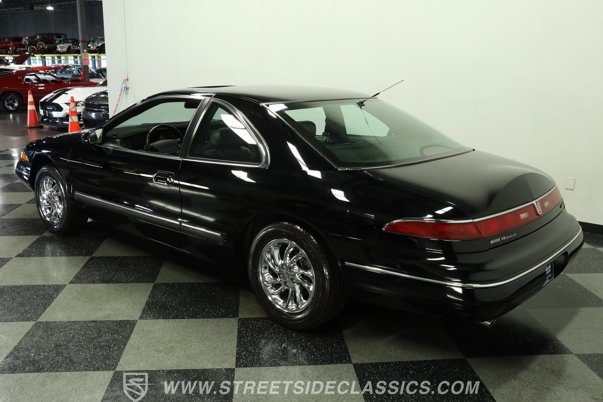 Used 1996 Lincoln Mark VIII RWD image 7
