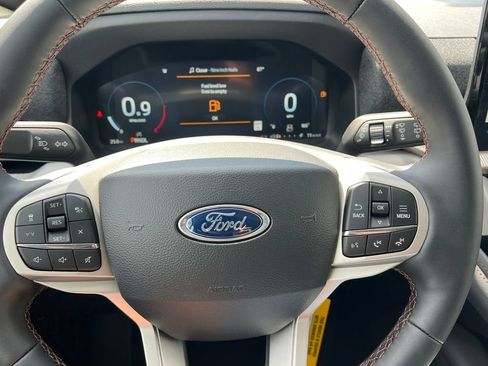 New 2026 Ford Explorer Active w/ Active Comfort Package RWD image 22