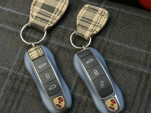 Used 2023 Porsche 911 GT3 image 32