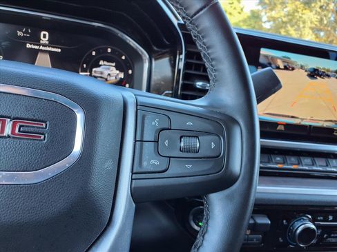 Used 2025 GMC Sierra 1500 SLT image 29