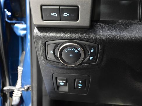 Used 2019 Ford F150 Raptor w/ Equipment Group 802A Luxury AWD/4WD image 22