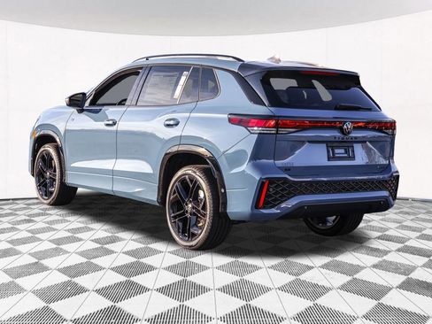 New 2026 Volkswagen Tiguan SE R-Line image 18