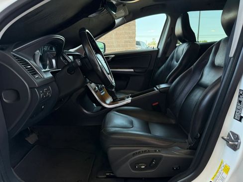 Used 2017 Volvo XC60 T5 Inscription w/ Preferred Option Package AWD/4WD image 41