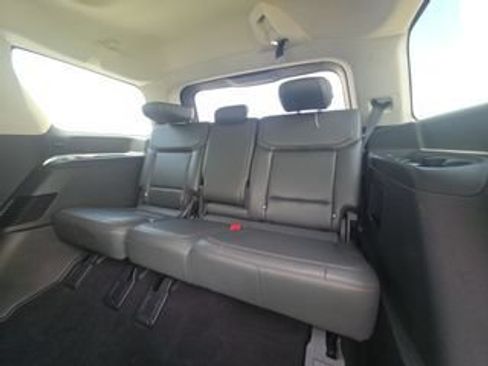 Used 2025 Ford Expedition Active AWD/4WD image 10