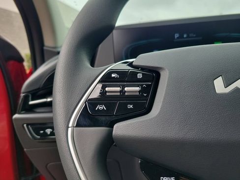 New 2026 Kia Niro LX FWD image 16