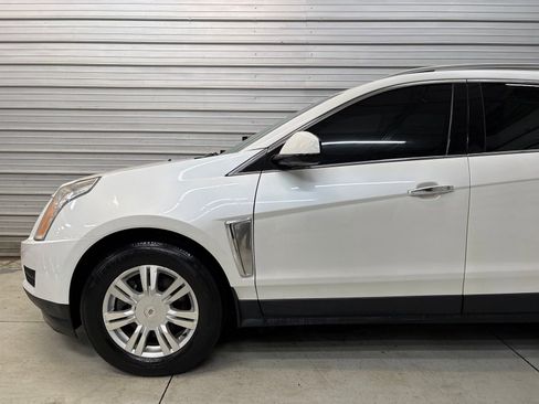 Used 2016 Cadillac SRX Luxury w/ Driver Awareness Package image 3