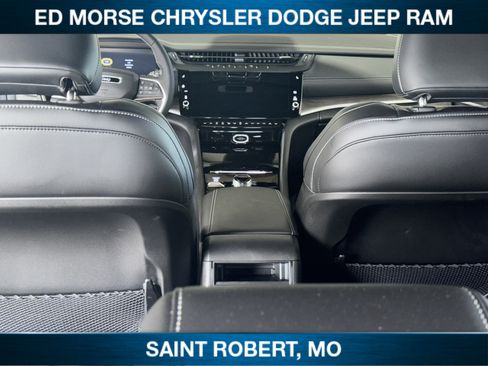 New 2026 Jeep Grand Cherokee Altitude AWD/4WD image 37