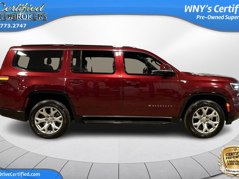 Used 2022 Jeep Wagoneer Series II image 5