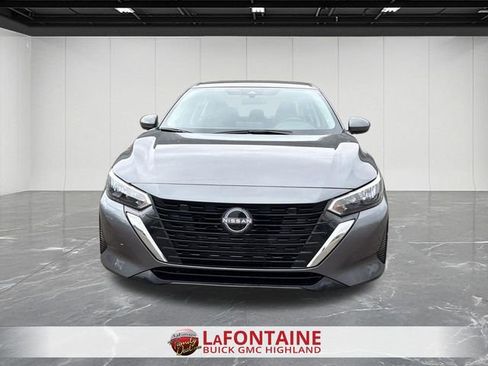 Used 2025 Nissan Sentra SV image 8