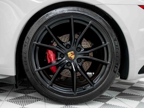 Used 2018 Porsche 911 Carrera GTS RWD image 36