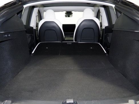 Used 2024 Tesla Model Y Performance image 42