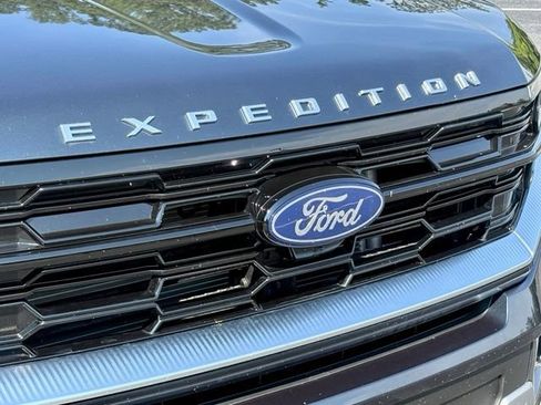 Used 2026 Ford Expedition Platinum w/ Platinum Ultimate Package AWD/4WD image 14