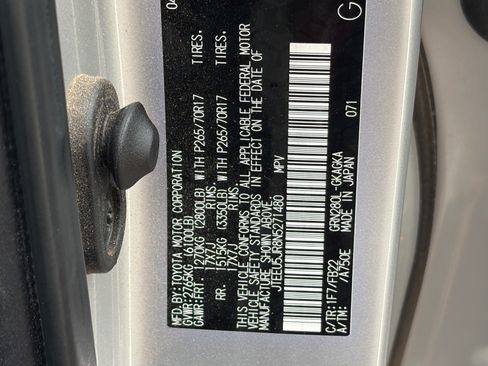 Used 2022 Toyota 4Runner SR5 RWD image 11
