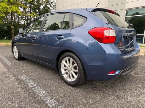 Used 2013 Subaru Impreza 2.0i Premium w/ All-Weather Pkg AWD/4WD image 10