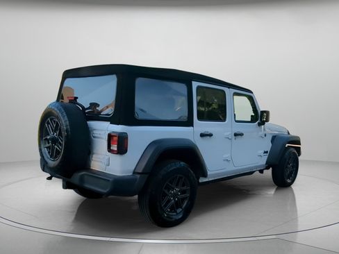 Used 2024 Jeep Wrangler Unlimited Sport AWD/4WD image 28
