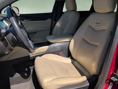 Used 2019 Cadillac XT5 Luxury image 10