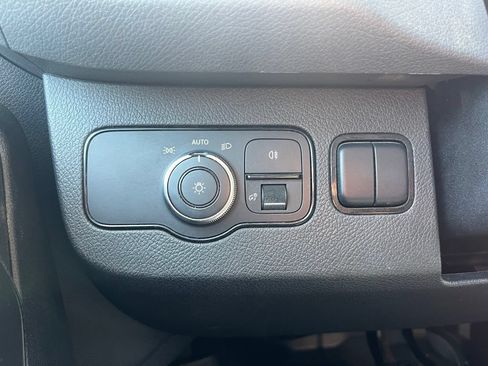 Used 2019 Mercedes-Benz Sprinter 170 image 21