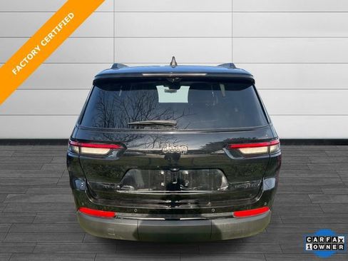 Used 2023 Jeep Grand Cherokee L Limited w/ Luxury Tech Group II image 3