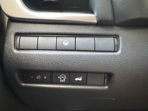 Used 2024 Nissan Rogue SL w/ SL Premium Package image 31