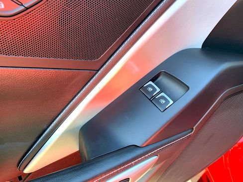 Used 2019 Chevrolet Corvette Grand Sport w/ Carbon Flash Badge Package image 10