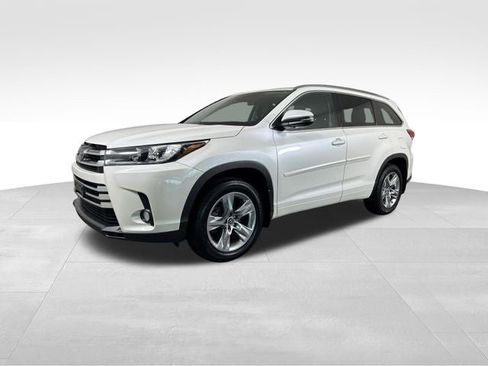 Used 2017 Toyota Highlander Limited w/ Protection Package #3 AWD/4WD image 2