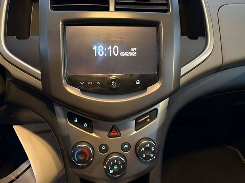 Used 2016 Chevrolet Sonic LT FWD image 27
