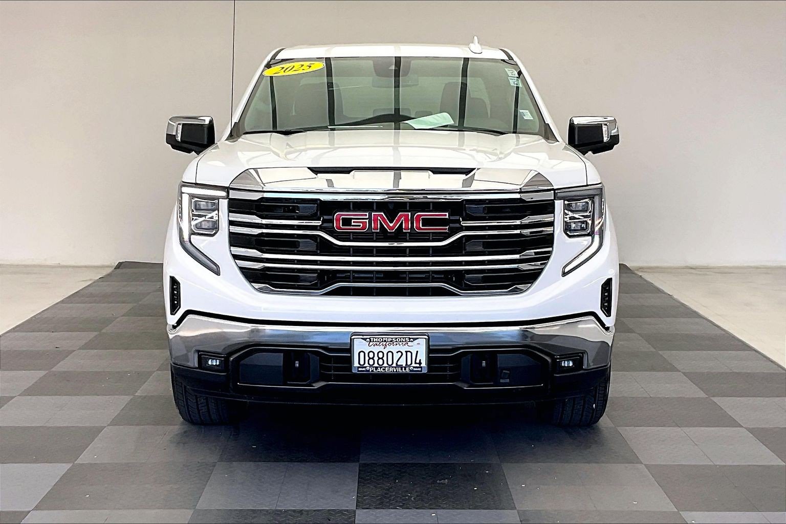 Used 2025 GMC Sierra 1500 SLT w/ SLT Premium Package AWD/4WD image 2
