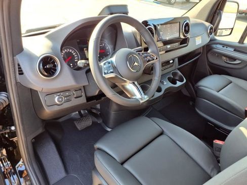 New 2025 Mercedes-Benz Sprinter 3500 image 14