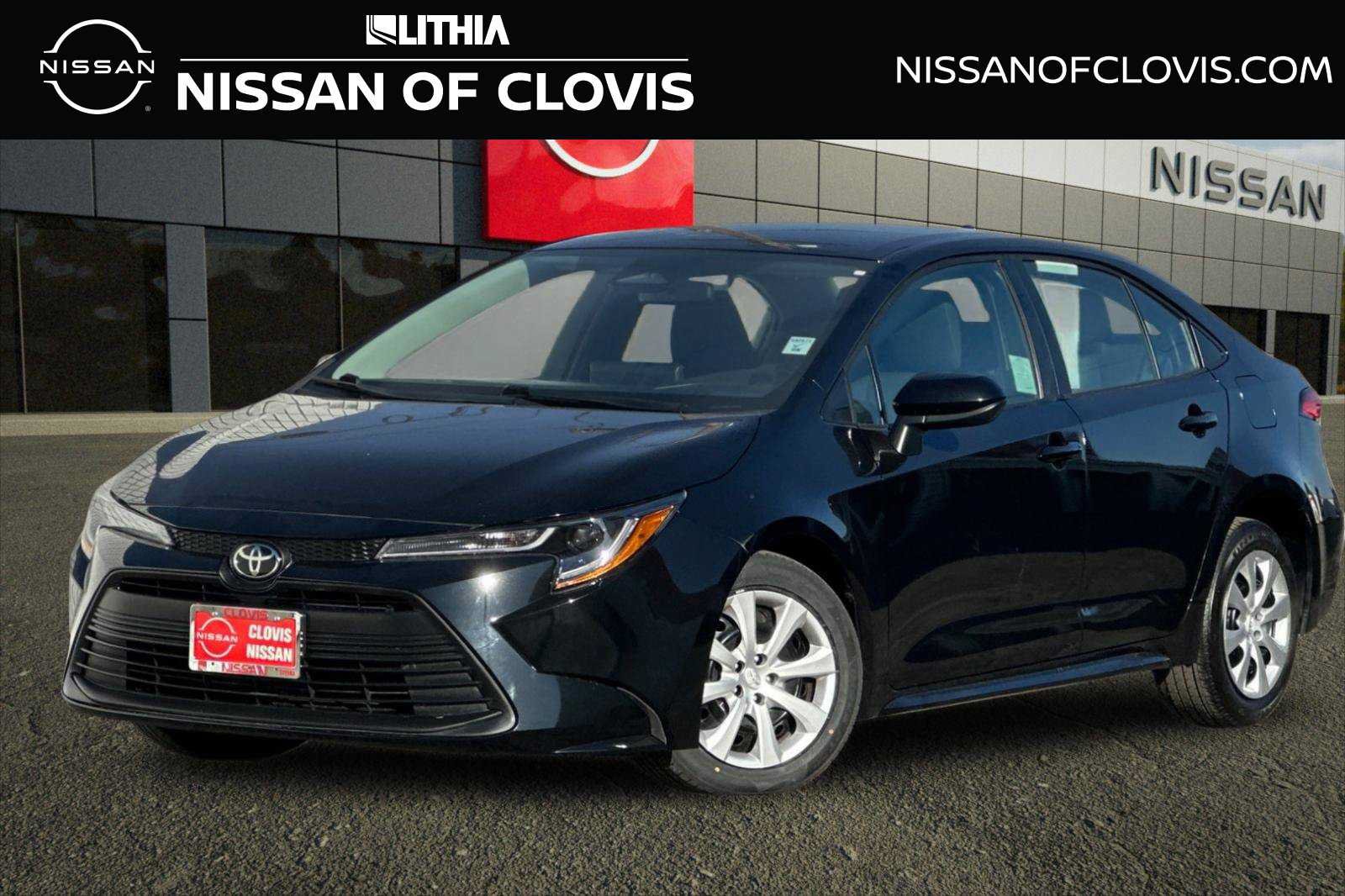 Used 2025 Toyota Corolla LE FWD image 1