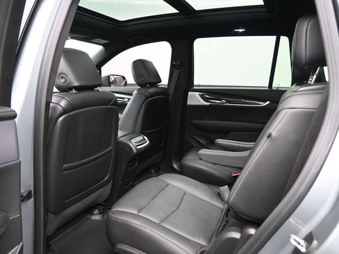 Used 2023 Cadillac XT6 Sport image 30