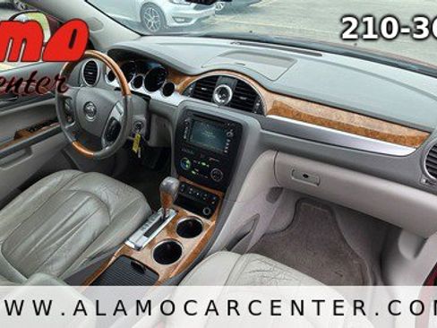 Used 2011 Buick Enclave CXL image 15
