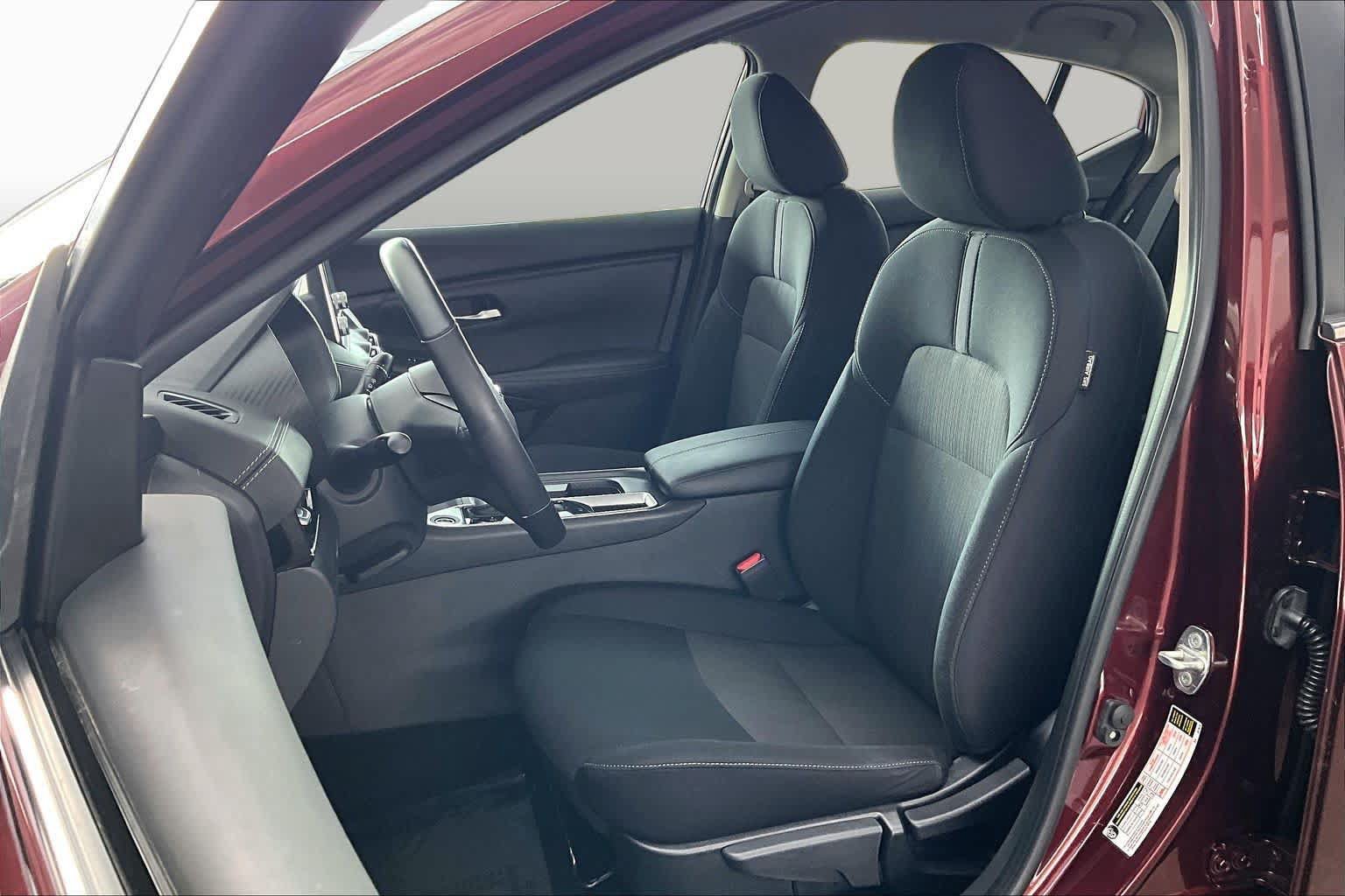 Used 2023 Nissan Sentra SV w/ All-Weather Package FWD image 8
