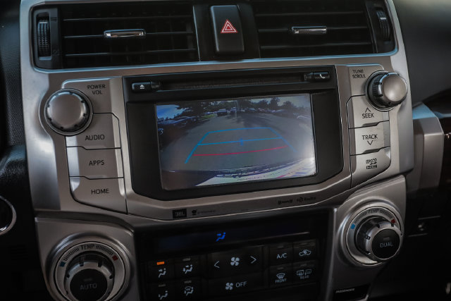 Used 2018 Toyota 4Runner Limited AWD/4WD image 34