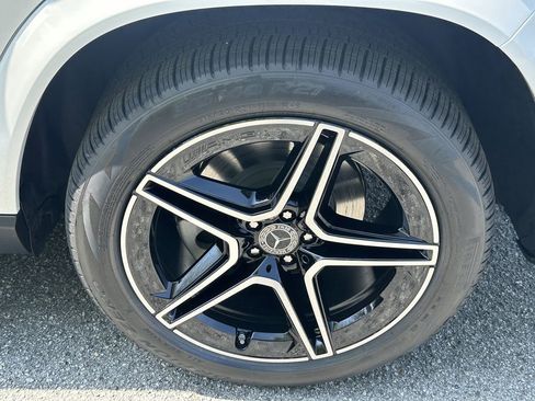 New 2026 Mercedes-Benz GLS 450 4MATIC image 23
